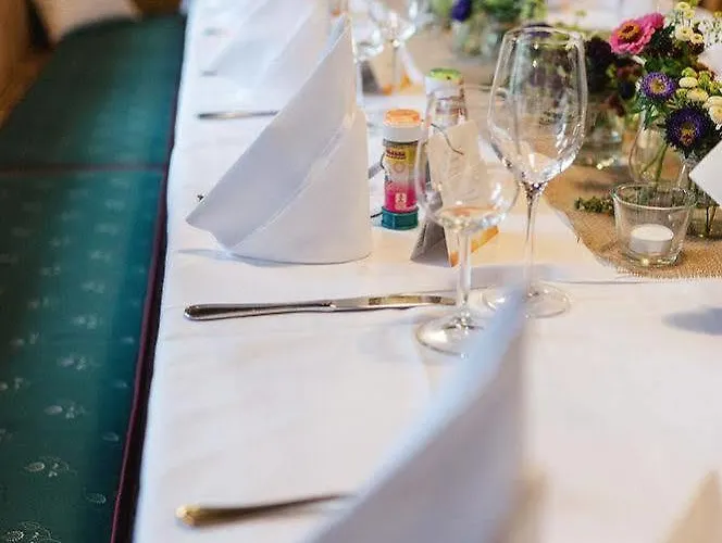 Hochsteg Gütl | Traunsee Salzkammergut Hotel Ebensee